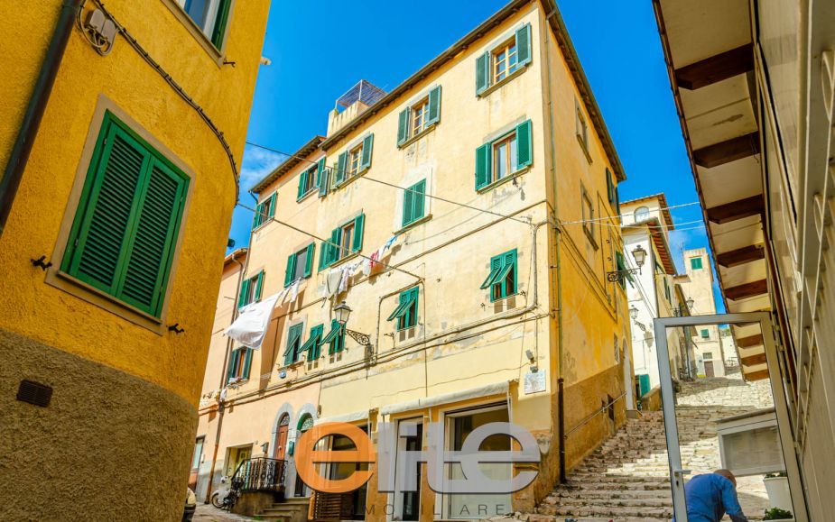 Casa Elbana con terrazzo vista mare a portoferraio.