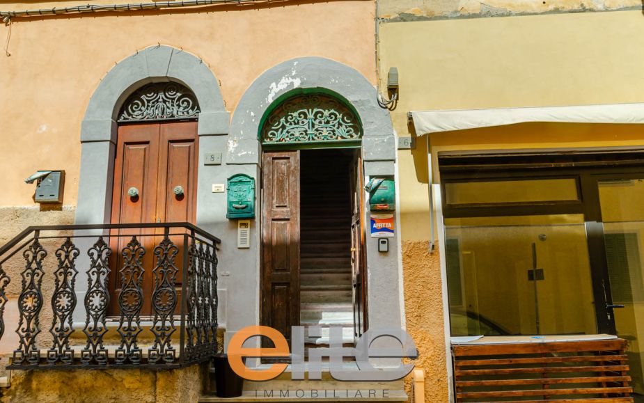 Casa Elbana con terrazzo vista mare a portoferraio.