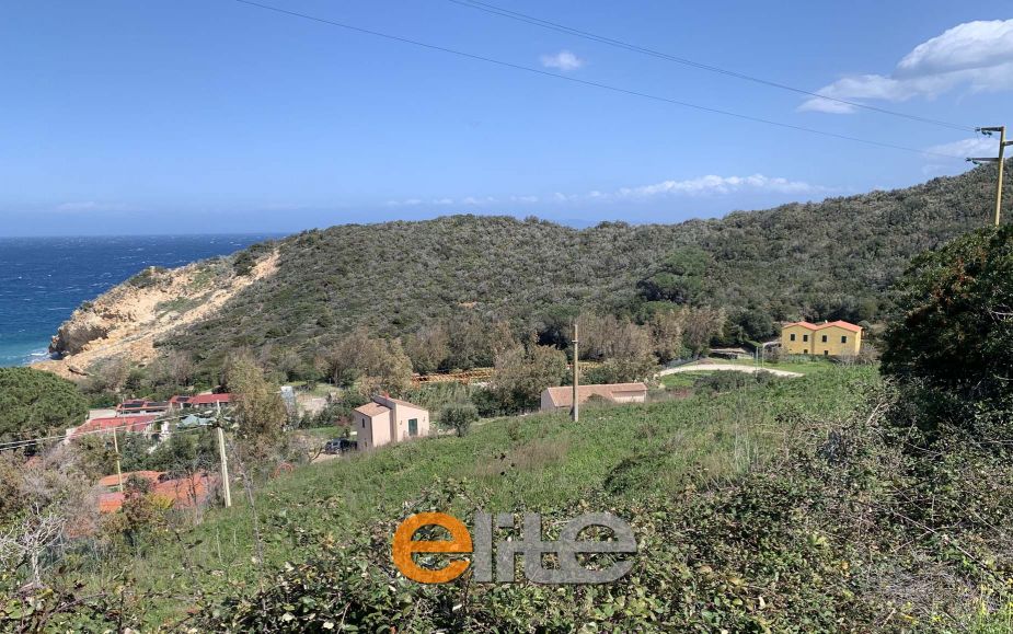 Farmhouse a Punta Acquaviva in Elba Island.