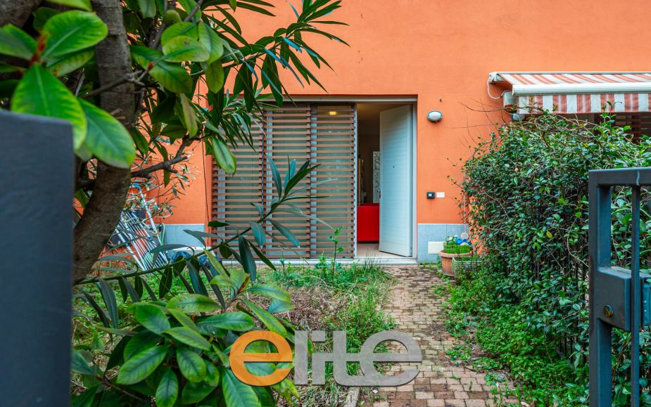 Townhouse with Garden